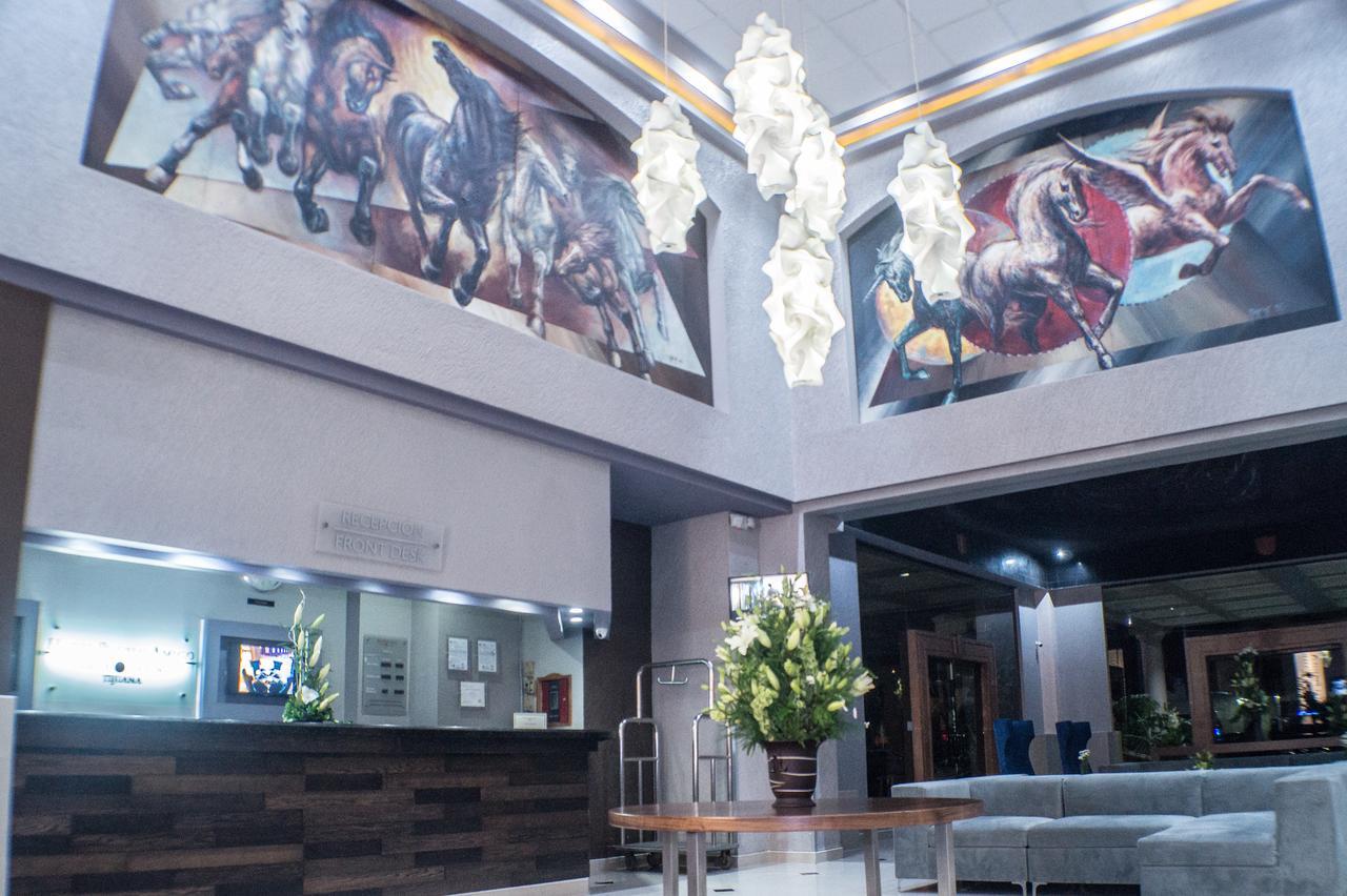 Pueblo Amigo Hotel Plaza Y Casino Tijuana Exterior foto